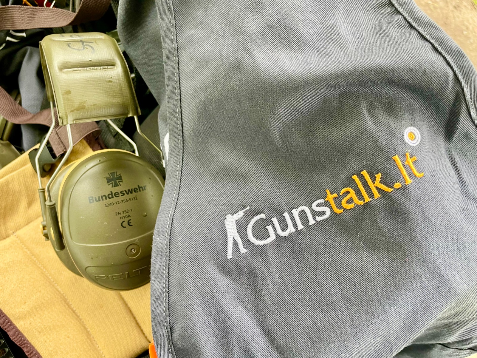 Gunstalk klubo apranga ir įranga
